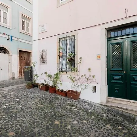 Classy, Restored Art-filled In Historic Center *