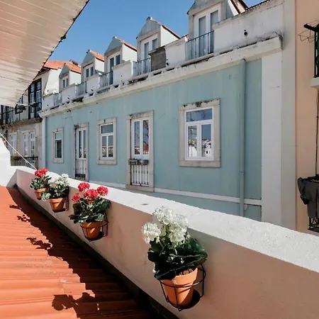Classy, Restored Art-filled In Historic Center * Lissabon